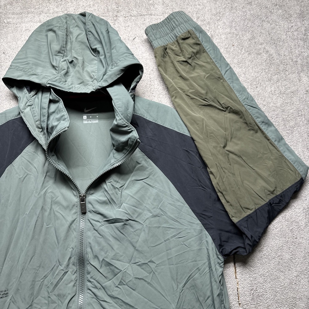Nike Kyrie Irving‎ Windbreaker Jacket Men's Medium Sage Green Olive Gray Hooded